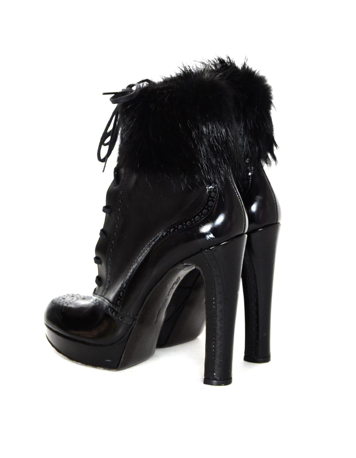 Robert Clergerie Black Patent Leather Short Boot W/ Fur Trim Sz 9.5  In Good Condition In New York, NY