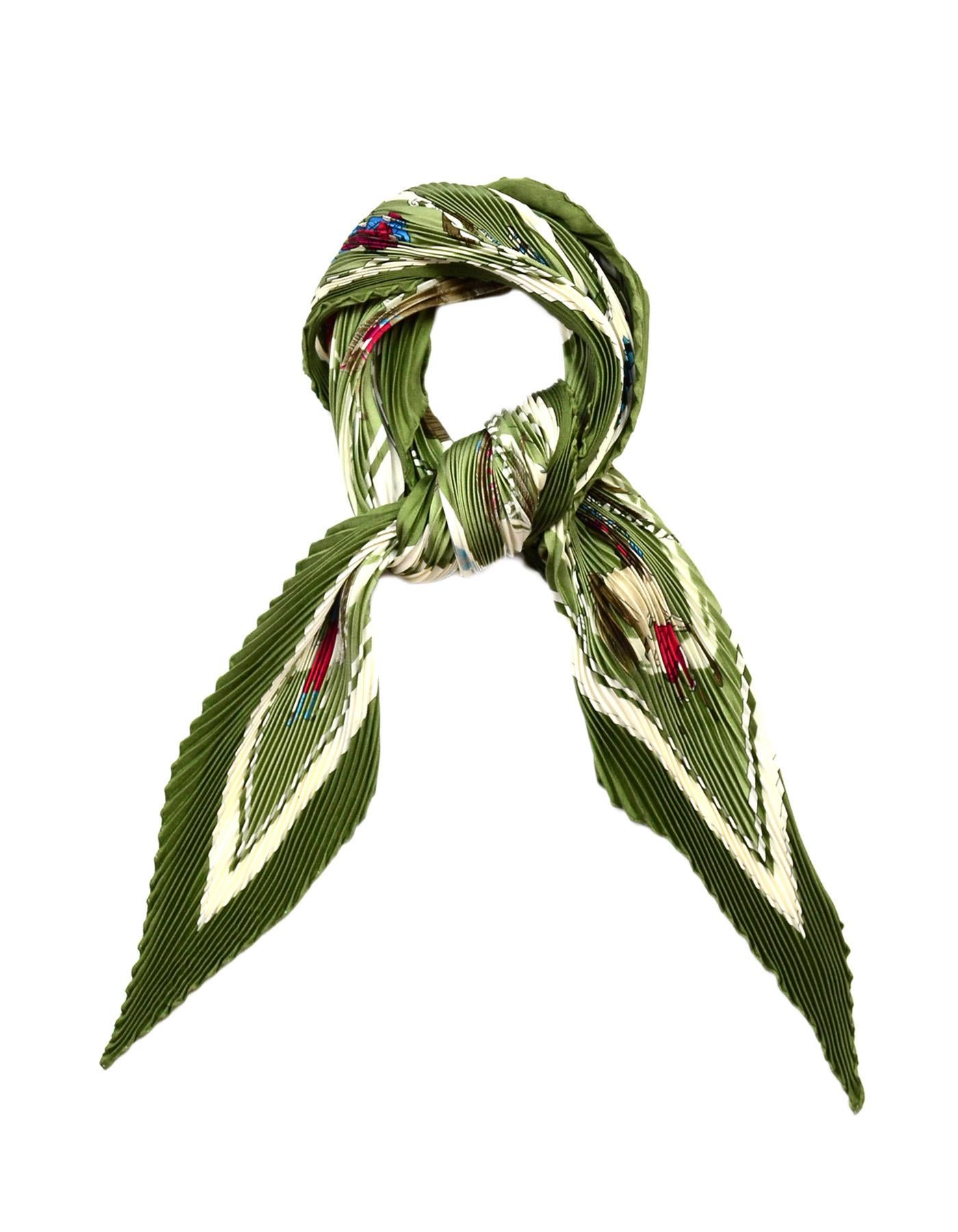 Hermes Green/Red/White Cavaliers Arabes Pleated Plisse Pleaty Silk Scarf

Color: Green, red, white
Materials: 100% silk
Overall Condition: Excellent pre-owned condition with exception of small spot 

Measurements: 
27.5