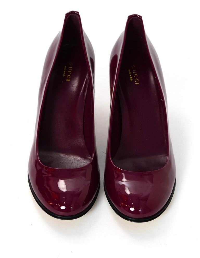 Gucci Burgundy Patent Leather Shoes Sz 40 W/ Goldtone GG Logo At Back W ...