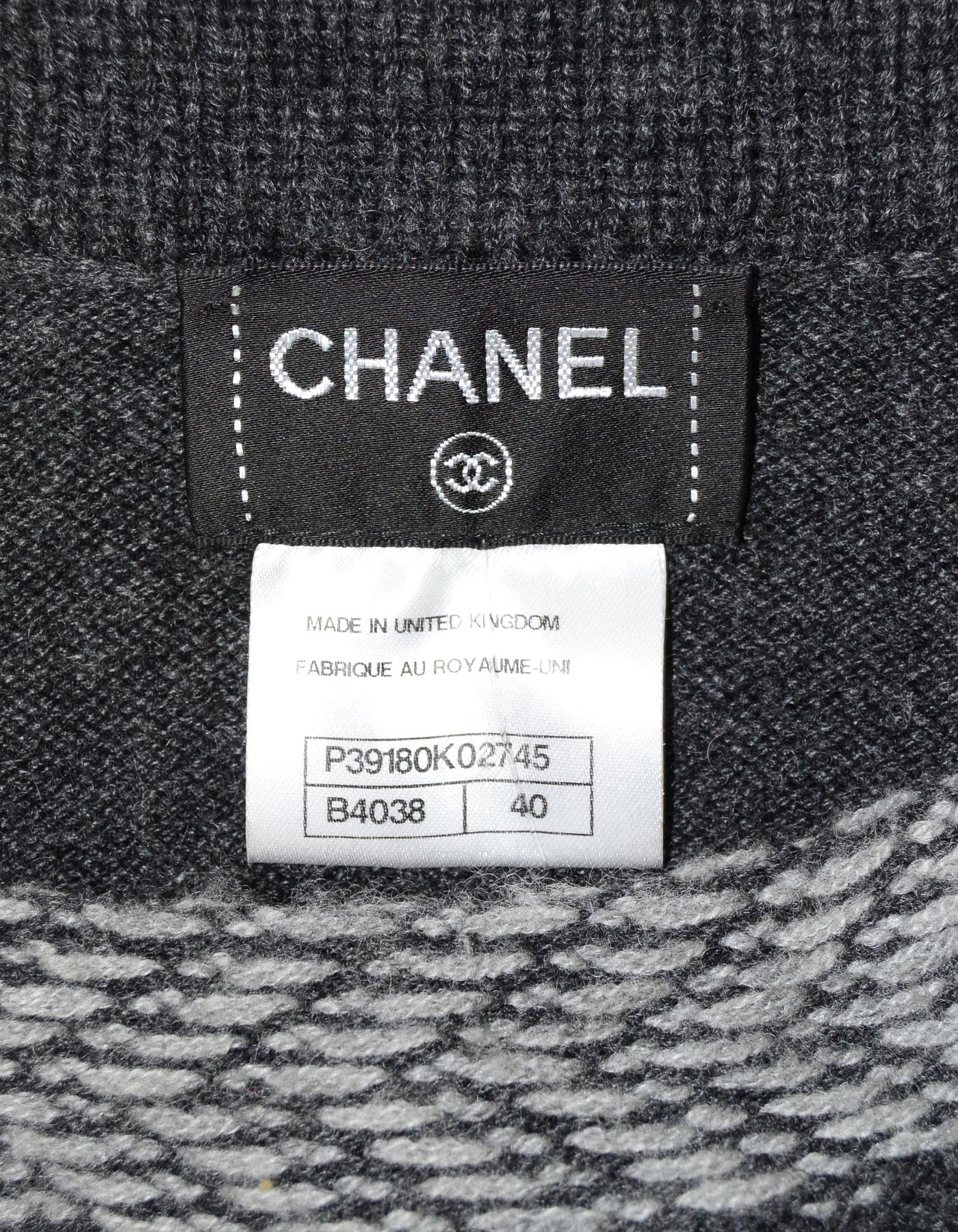 Women's Chanel Grey Cashmere Knit Sleeveless Dress W/ CC Turnkey Pockets Sz 40