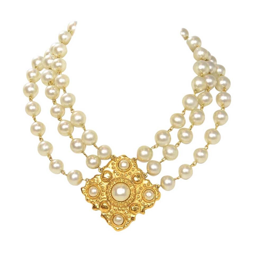 CHANEL Vintage 1986 Three Strand Pearl Choker w/Gold & Pearl Pendant