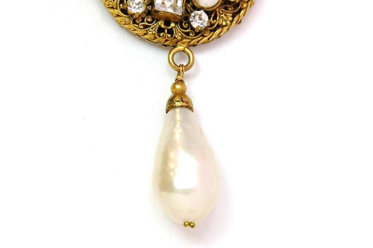 Chanel Vintage '84 Crystal Medallion & Pearl Drop Long Necklace In Excellent Condition In New York, NY