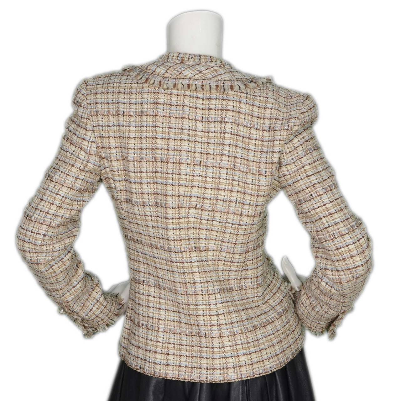 CHANEL 2004 Beige/Brown/Light Blue Tweed Single Breasted Blazer sz 40 In Excellent Condition In New York, NY