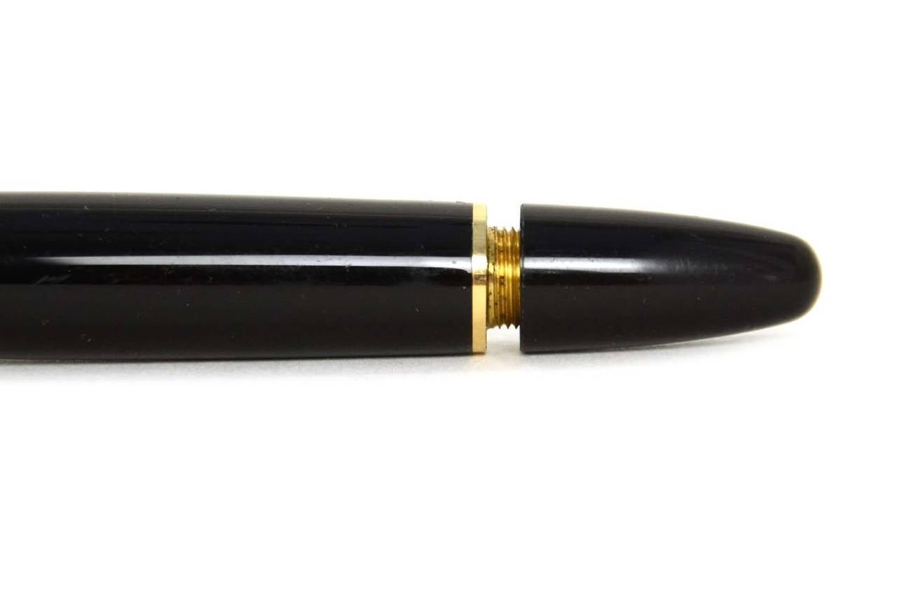 MONTBLANC Black 14k Gold Meisterstück Classique Fountain Pen 2