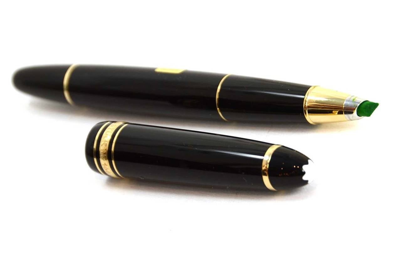 MONTBLANC Black Resin & Gold Meisterstück LeGrand Document Marker In Excellent Condition In New York, NY