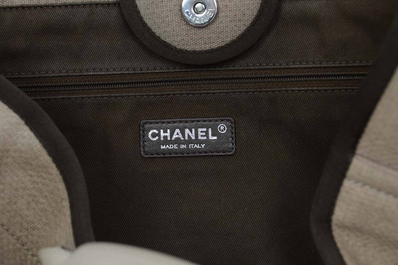 CHANEL Beige Canvas Medium Deauville Tragetasche SHW 4