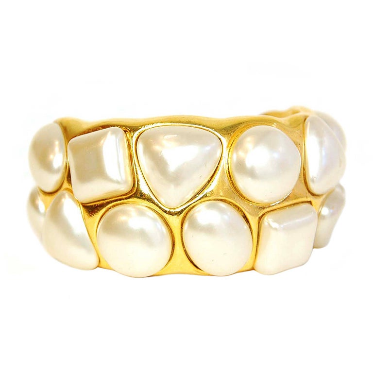 Chanel Vintage Geometric Faux Pearl Cuff For Sale