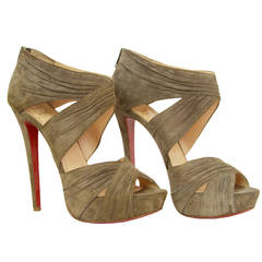 CHRISTIAN LOUBOUTIN Ruched Taupe Suede Bandra 140 Pumps sz 40.5
