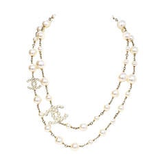 CHANEL Pearl & CC Pendant Long Necklace