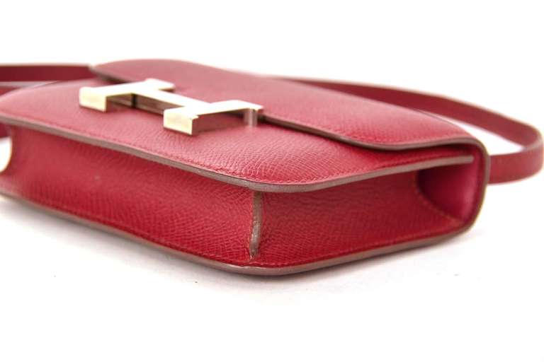 Constance leather handbag Hermès Red in Leather - 30772556