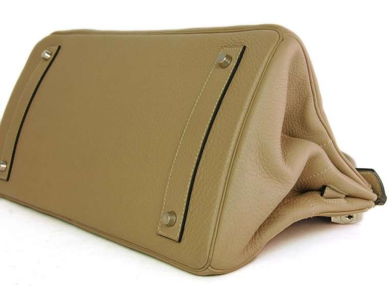 Hermes 2008 Gris Tourterelle Grey Togo Leather JPG 42cm Shoulder Birkin Bag In Good Condition In New York, NY