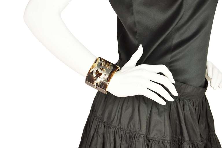 CHANEL Brown Marble Design Cuff 1