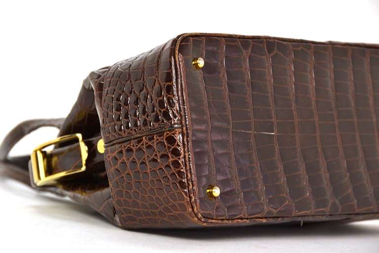 Judith Leiber Brown Glazed Crocodile Evening Frame Handbag In Excellent Condition In New York, NY
