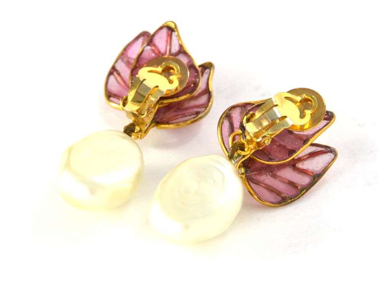 CHANEL Clip On Pearl And Gripoix Earrings In Excellent Condition In New York, NY