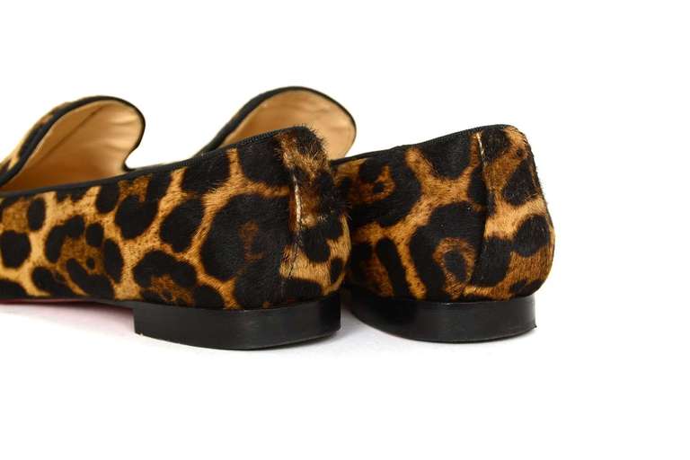 leopard smoking flat