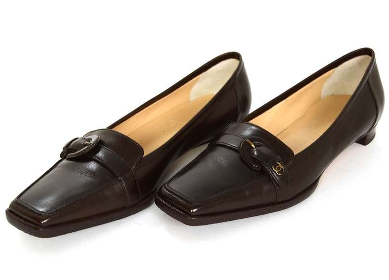 Chanel Brown Leather Square Toe Loafers Sz 37

    Made in Italy
    Materials: leather
    Strap and buckle on front with CC
    Stamped 
