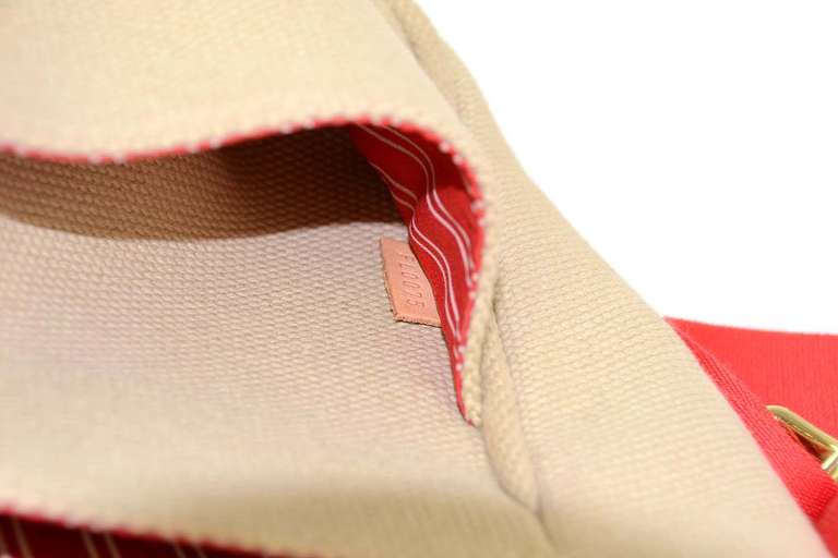 LOUIS VUITTON Beige Canvas Crossbody Bag W/Red Trim In Excellent Condition In New York, NY