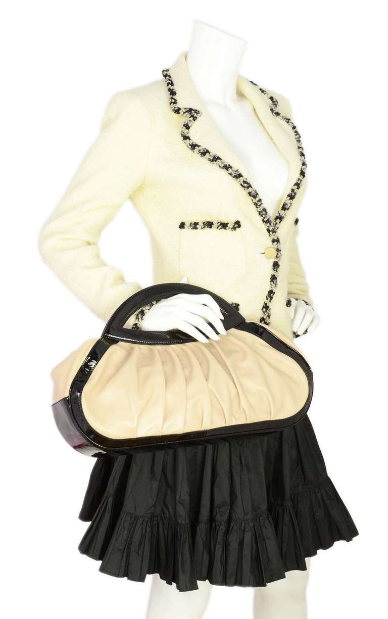 Emilio Pucci Beige Leather & Black Patent Gathered Handbag 3