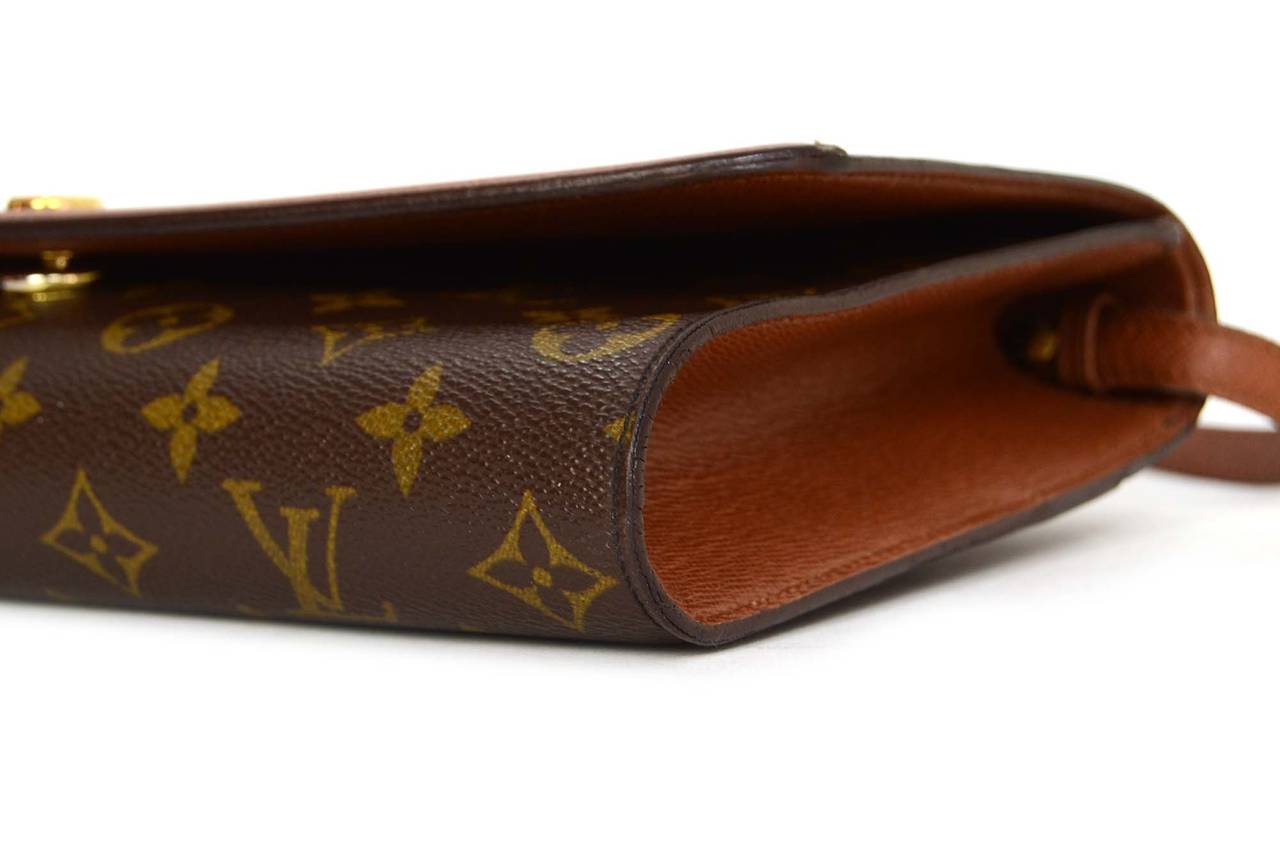 LOUIS VUITTON Vintage '91 Monogram Canvas Clutch Bag GHW In Excellent Condition In New York, NY