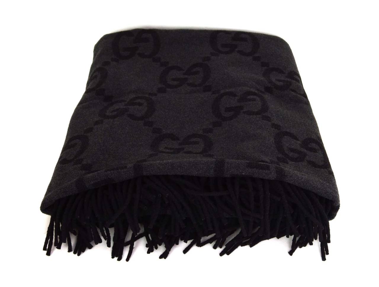 GUCCI Black & Grey Monogram Blanket In Excellent Condition In New York, NY