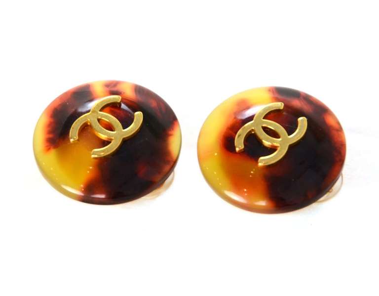 Chanel Tortoise CC Clip On Earrings

    Age: c. 1997
    Made in France
    Materials: tortoise, goldtone metal
    Stamped 