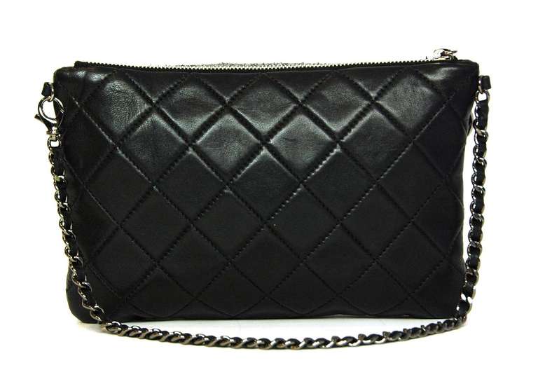 Chanel 2013 Black/Silver Metallic Mineral Nights Pochette Bag w Chain In Excellent Condition In New York, NY