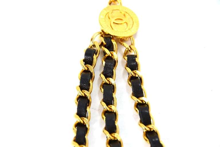 Chanel Vintage 1984 Black Leather Laced Goldtone 3 Strand Chain Belt w. CCs In Excellent Condition In New York, NY