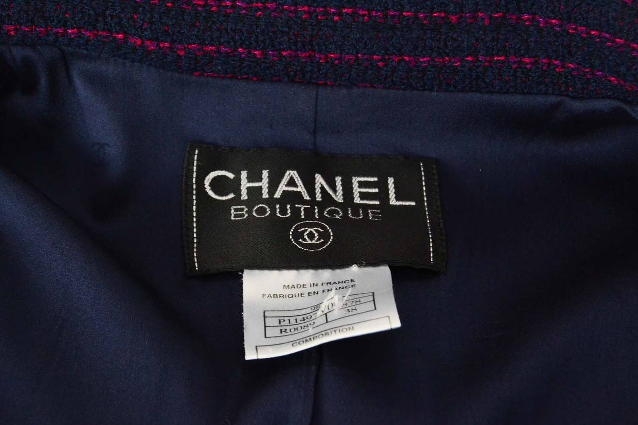 CHANEL Vintage '98 Navy & Pink Striped Tweed Jacket sz 38 In Excellent Condition In New York, NY