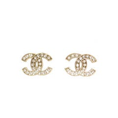 CHANEL '15 Pearl & Crystal CC Stud Earrings