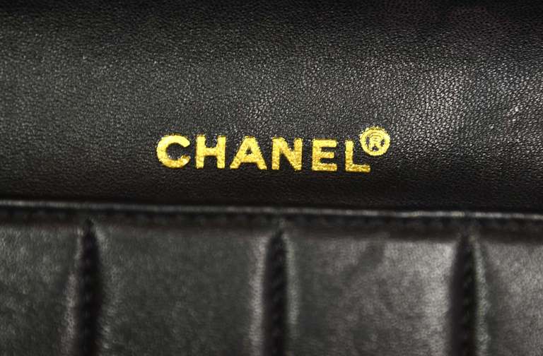 Women's Chanel Black Chocolate Bar Quilted East/West Shoulder Bag