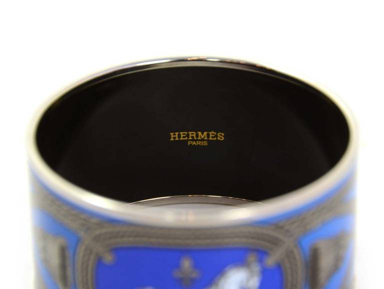 Hermes size 65 (small) extra wide Grand Apparat Bangle

    Made in France
    Stamped 