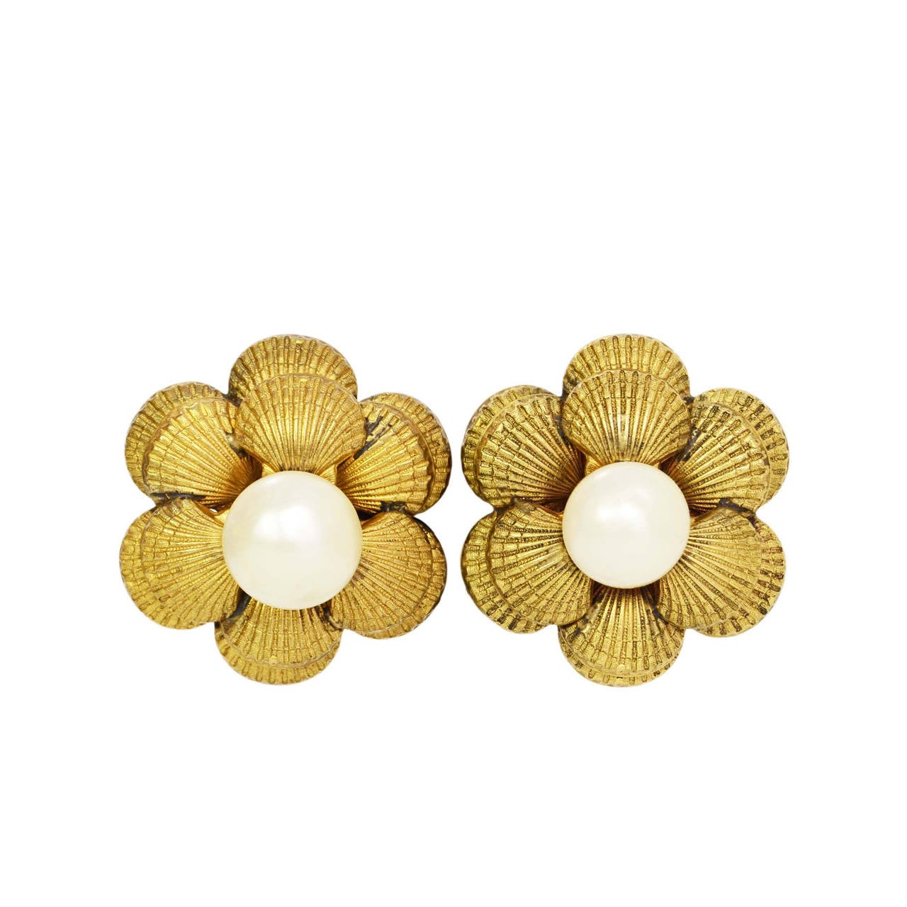 CHANEL Vintage Gold Sea Shell & Pearl Flower Clip On Earrings