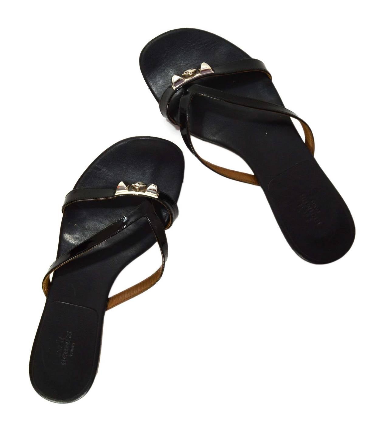 HERMES Black Patent Corfu Medor Sandals sz 37.5 In Excellent Condition In New York, NY