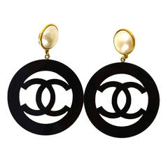 Chanel 1988 Rare XL Pearl Clip Earrings w/ Black Resin Hanging CC
