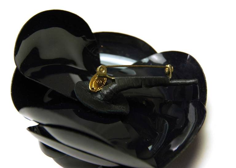 Chanel Black Plastic Oversized Camellia Camelia Flower Pin Brooch In Good Condition In New York, NY