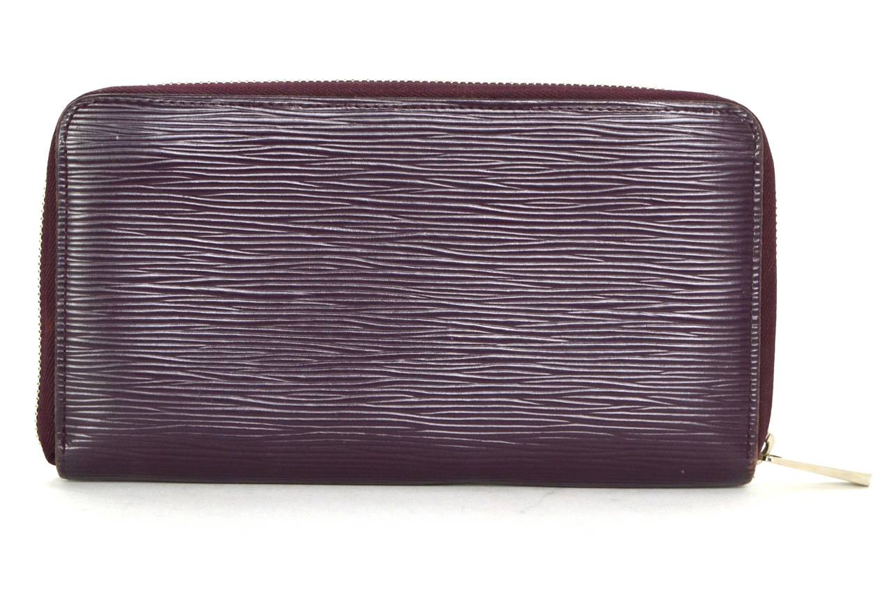 Louis Vuitton Eggplant Epi Leather Zippy Wallet SHW In Excellent Condition In New York, NY