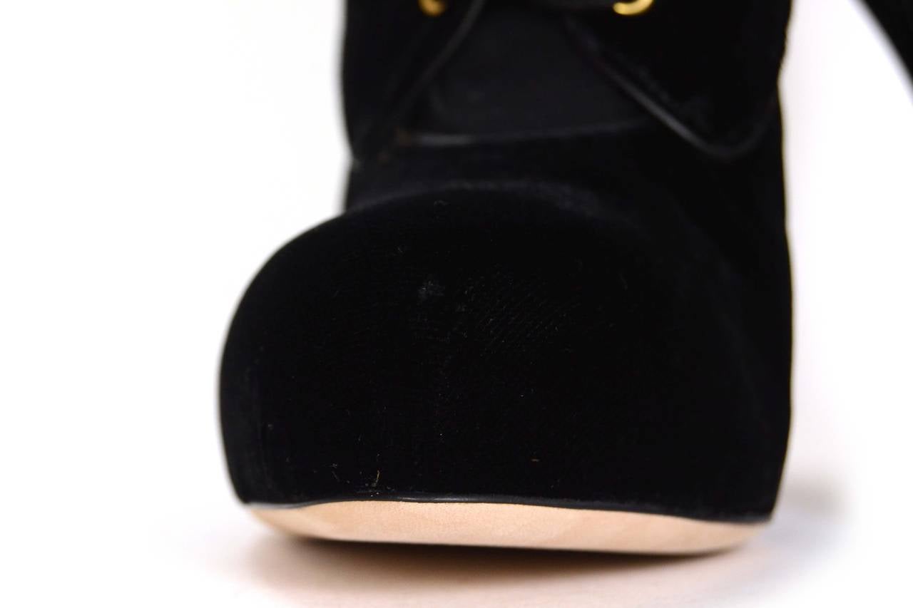 Women's Dolce & Gabbana Black Velvet Lace Up Ankle Boots sz 38