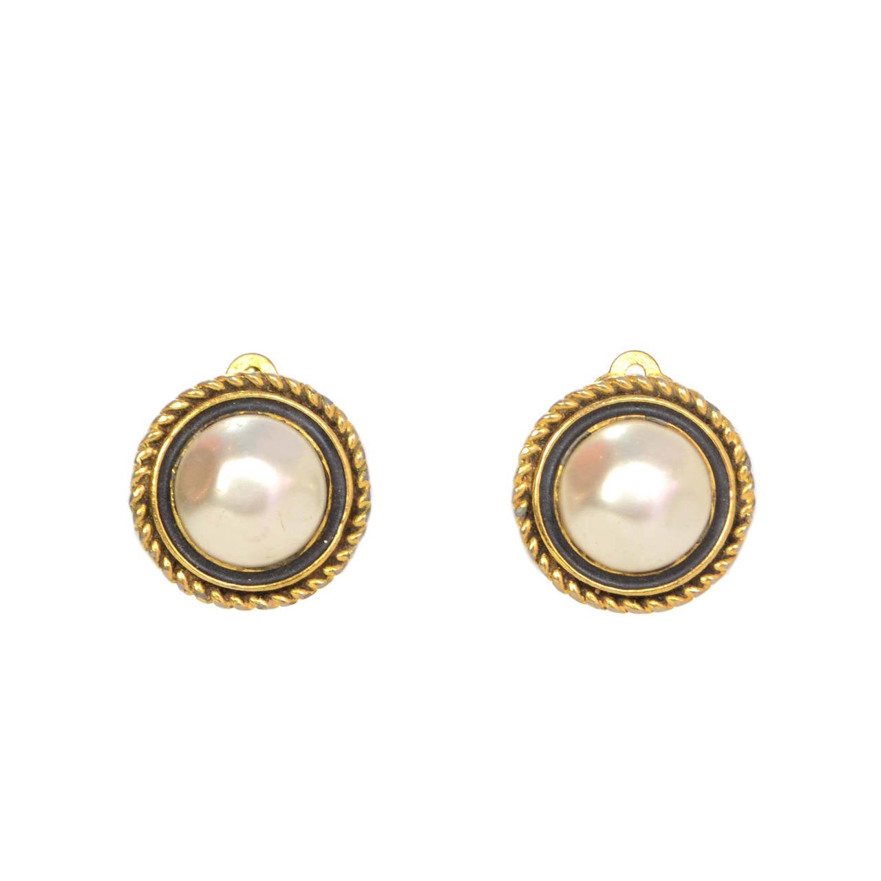 Chanel Vintage '50s-'60s Pearl Clip On Earrings