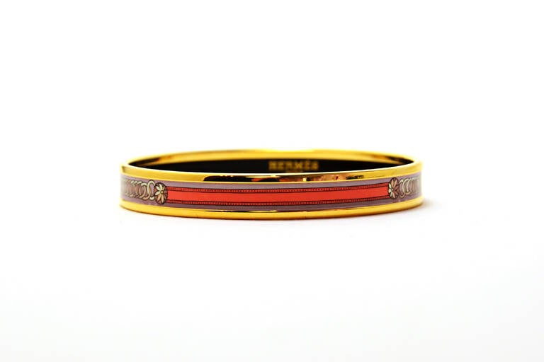 Hermes Orange and Lavender Chain Link Print Thin Enamel Bangle Bracelet sz 65 In Excellent Condition In New York, NY