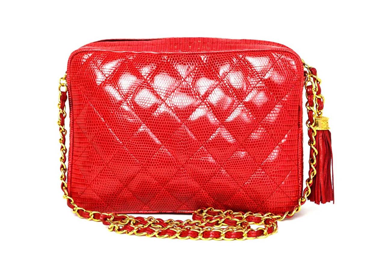 CHANEL Vintage 1987 Red Lizard Quilted Camera Bag w/ Tassel GHW at 1stdibs