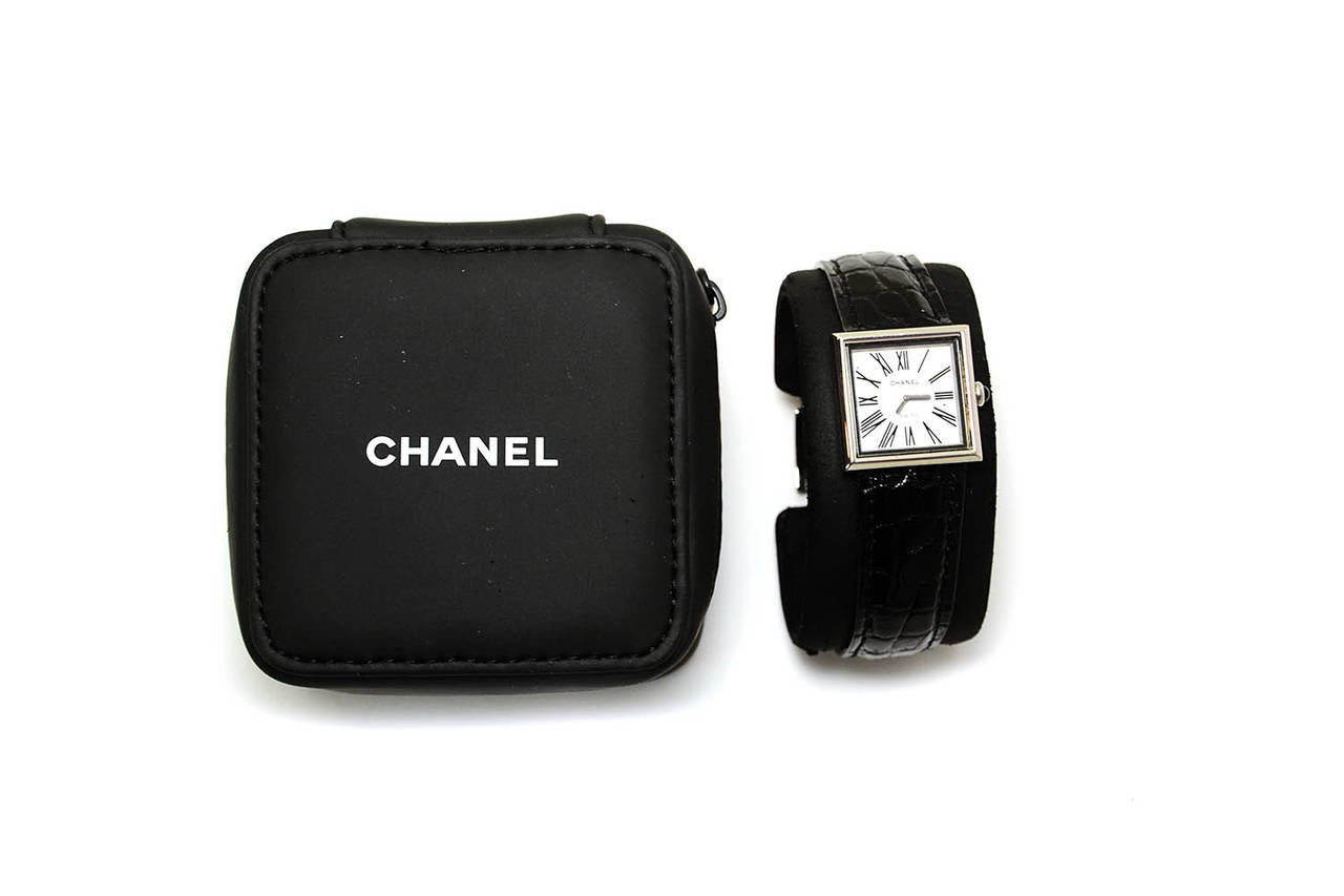 CHANEL Square Face Watch W/ Black Alligator Band

    Made in: Switzerland
    Year of Production: 1989
    Materials: Alligator
    Stamps: 