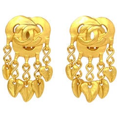 CHANEL Vintage '95 Goldtone Swirl CC Earrings w/ Arrowhead Charms