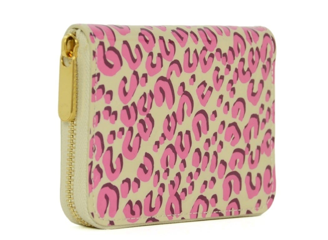 A Louis Vuitton pink leopard Vernis wallet by Stephen Sprouse. - Bukowskis