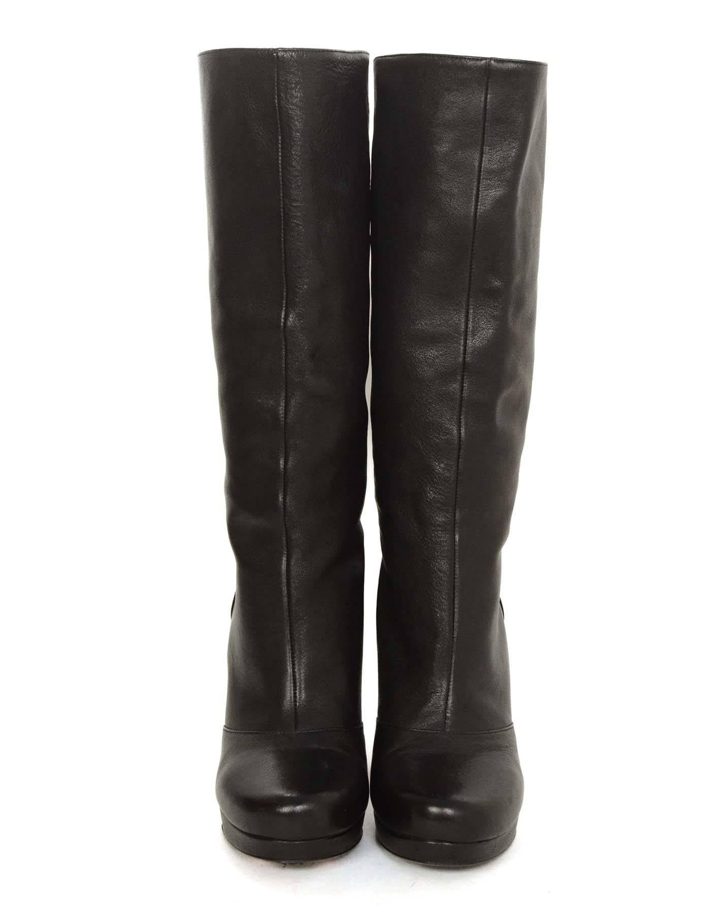 Yves Saint Laurent YSL Black Leather Boots sz 37 In Excellent Condition In New York, NY