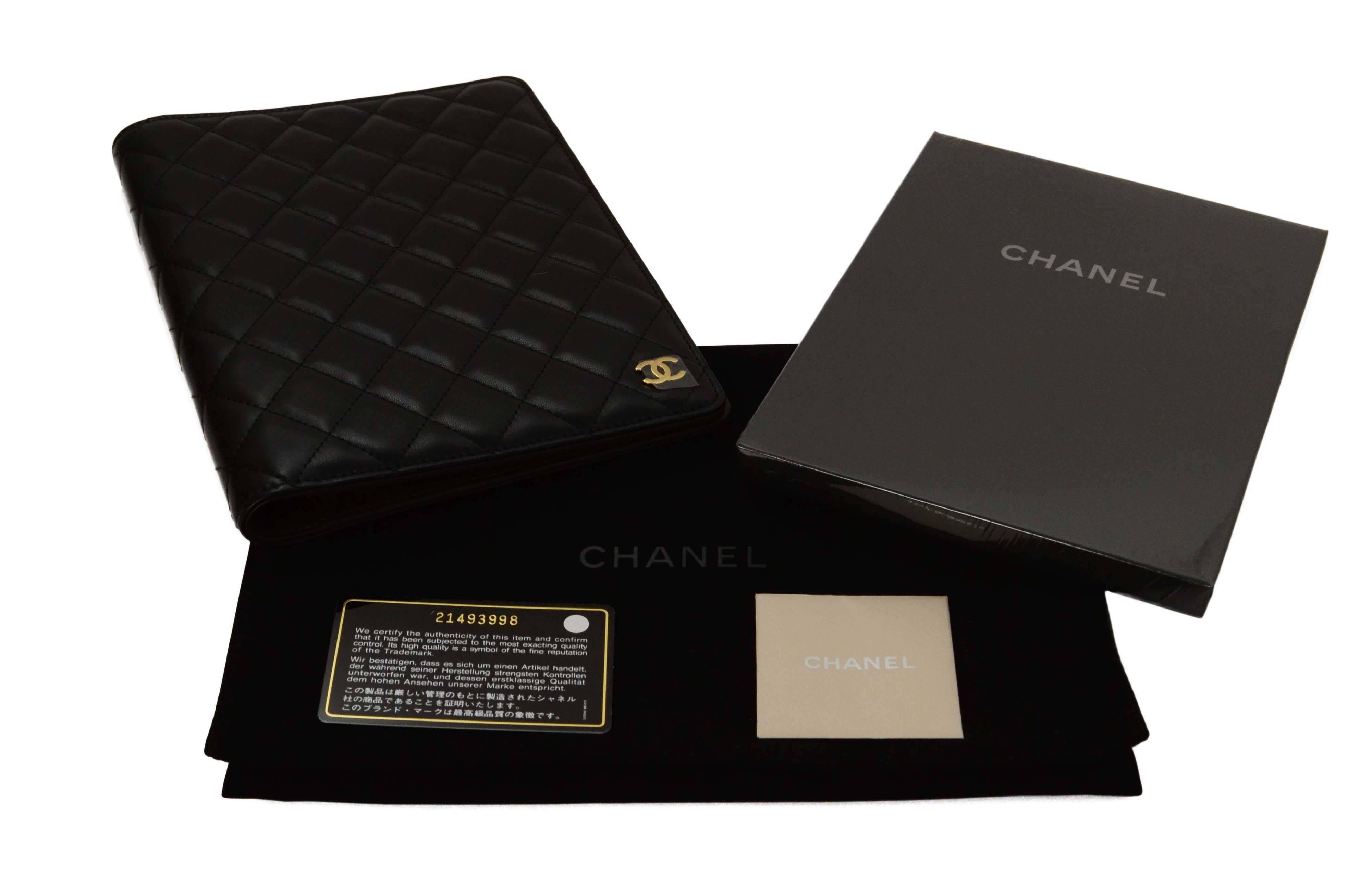 Women's Chanel Black Quilted Lambskin Agenda w. 2016 Insert 