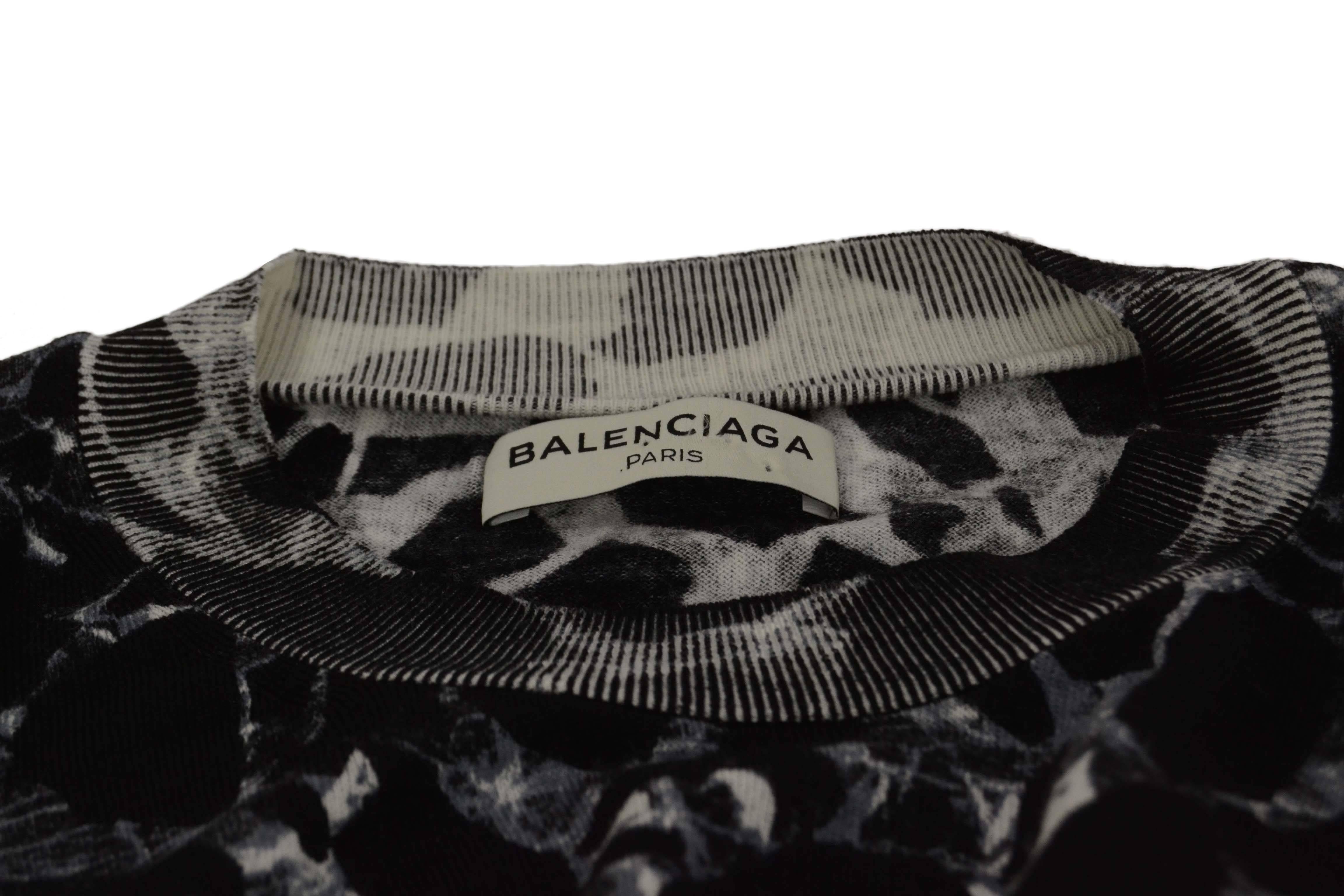 Women's Balenciaga Black & White Marble Print Knit Top sz 42 rt. $1, 095
