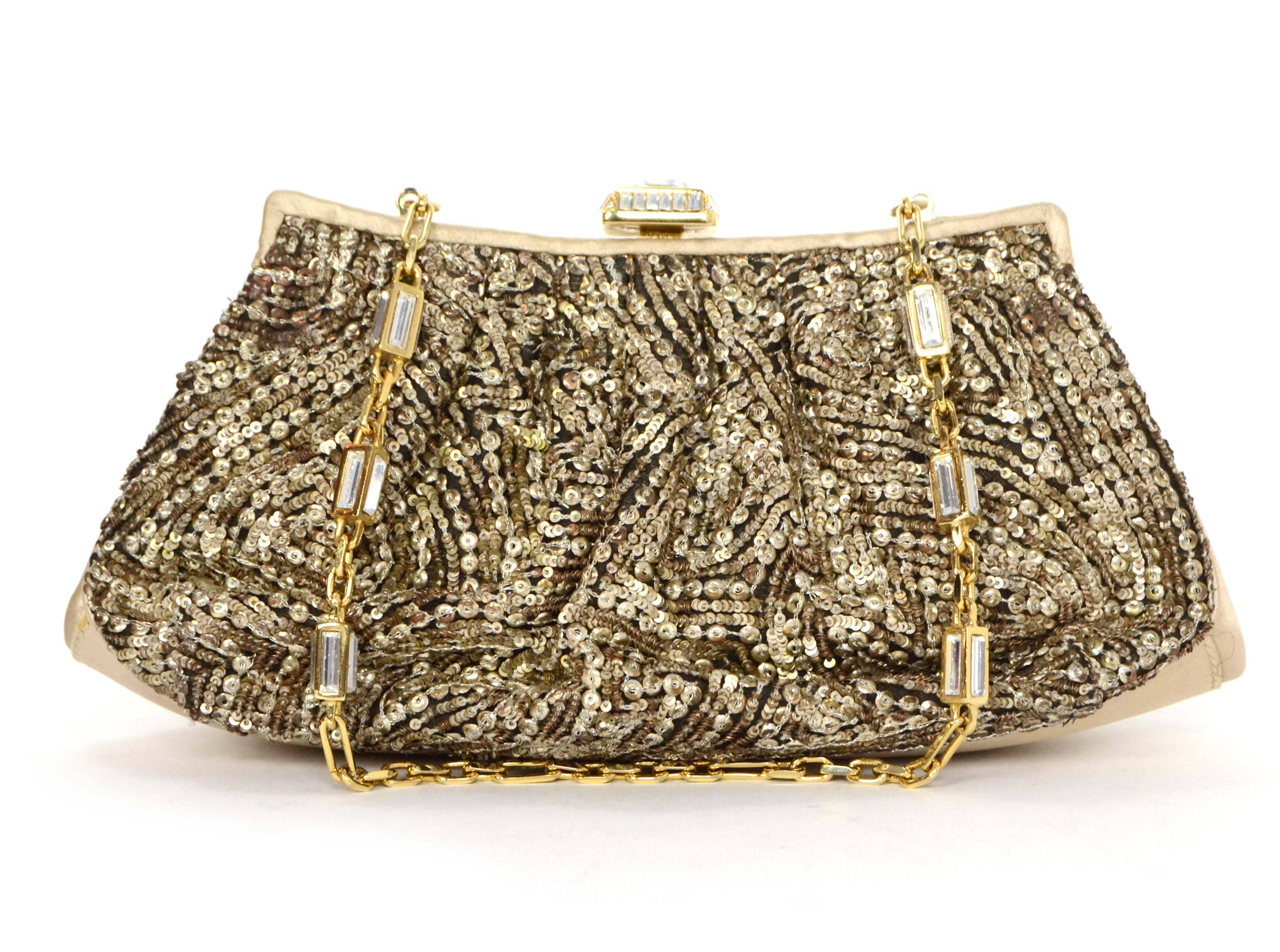 Judith Leiber Pewter Sequin Evening Bag GHW In Excellent Condition In New York, NY