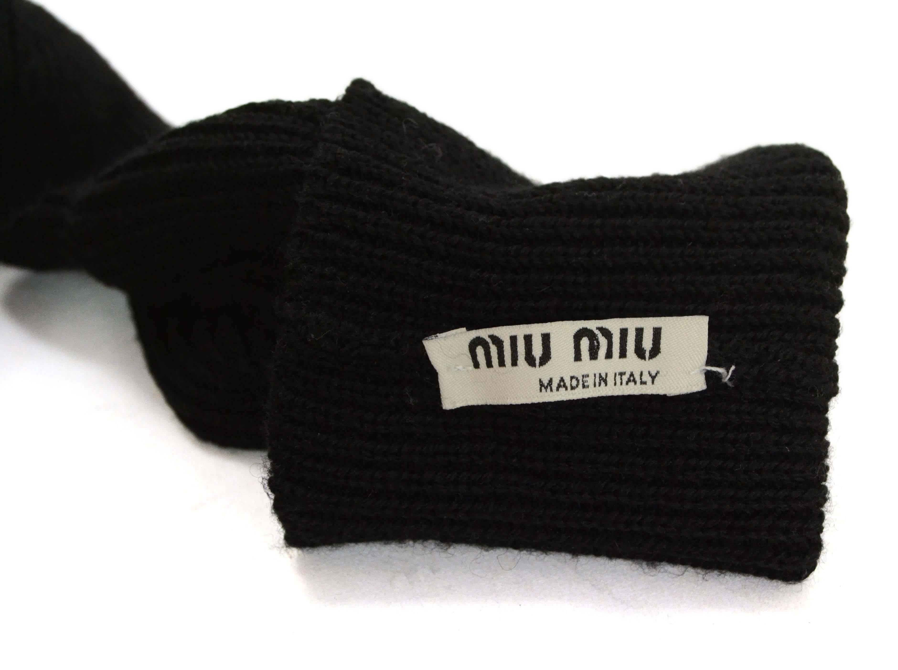 Miu Miu Black Knit Long Gloves
Made In: Italy
Color: Black
Materials: Knit wool
Closure/Opening: Pull on
Stamp: Miu Miu made in Italy
Overall Condition: Excellent pre-owned condition
Marked Size: S
Total Length: 12.75