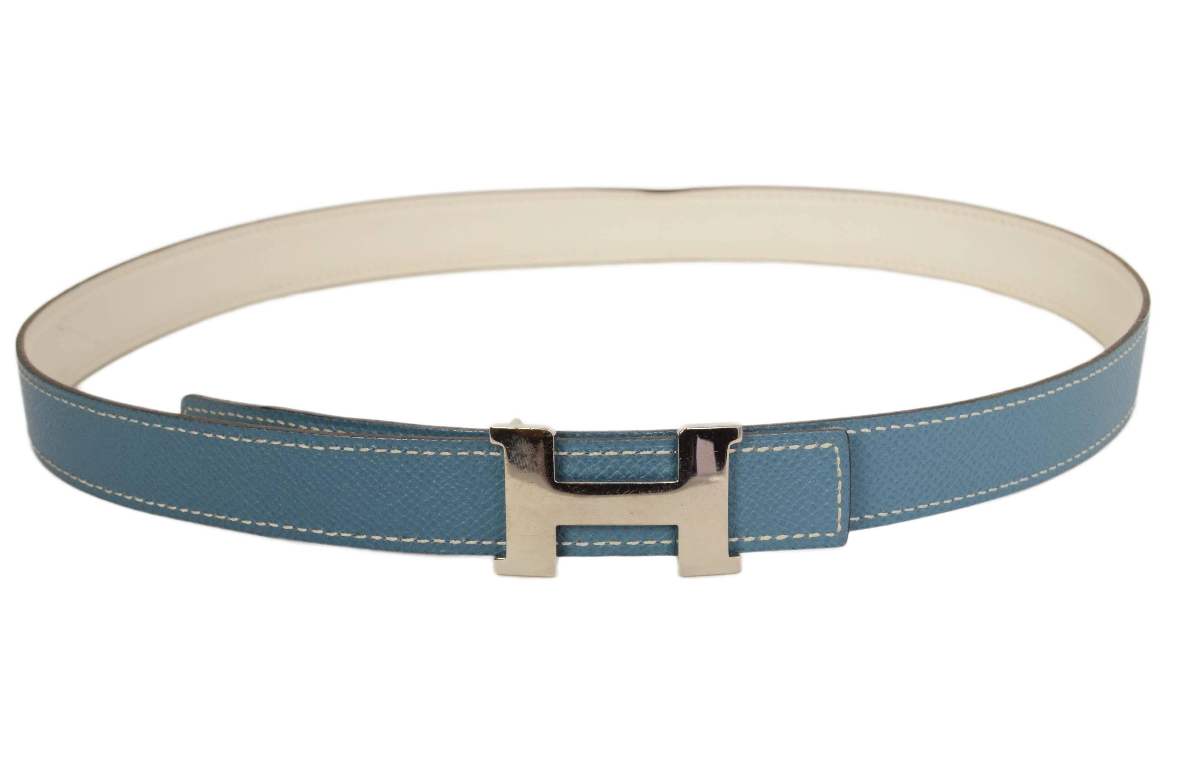  Hermes Blue Jean & White Leather Reversible Thin Belt
Made In: France
Year of Production: 2007
Color: Blue jean, white and silvertone
Hardware: Palladium
Materials: Leather and metal
Closure: Stud and notch closure
Stamp: K stamp in