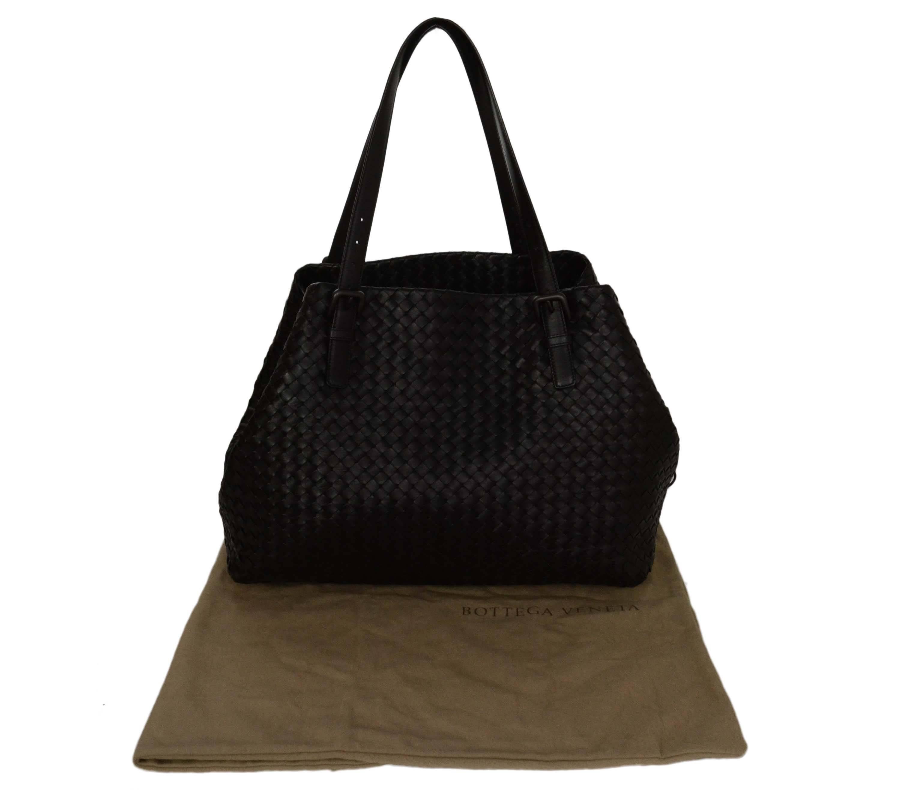 Bottega Veneta Black Woven Leather Large Intrecciato Bag rt. $3, 950 5